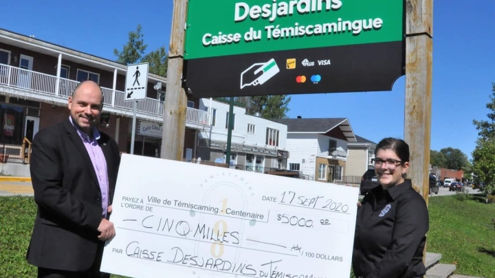 The Caisse Desjardins du Témiscamingue makes a donation of $5000