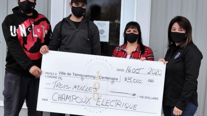 Champoux Électrique makes a donation of $ 3,000