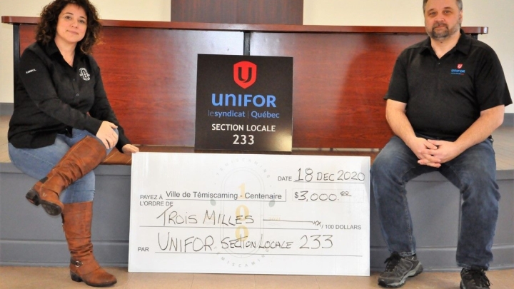 Unifor Local 233 donates $3000