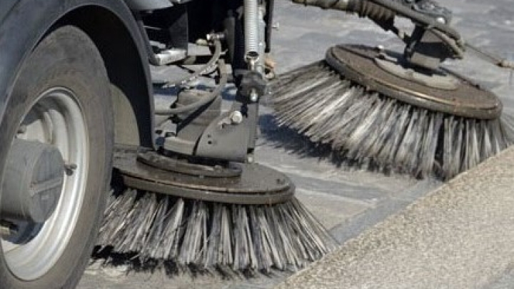 NOTICE - STREET SWEEPING