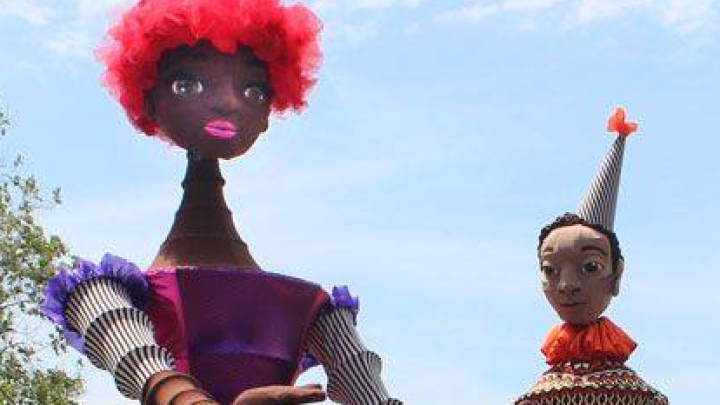 Giant Puppets