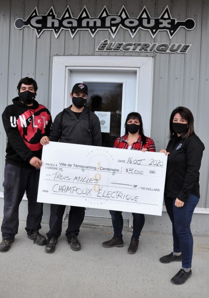 Champoux Électrique makes a donation of $ 3,000