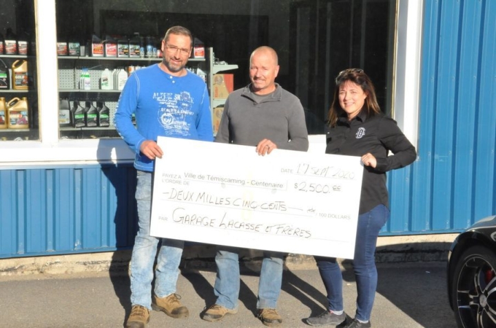 Garage Lacasse et frères donated $2500