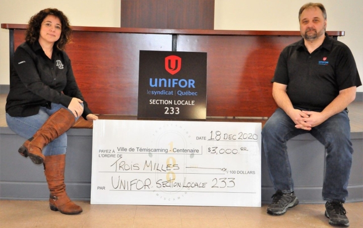 Unifor Local 233 donates $3000