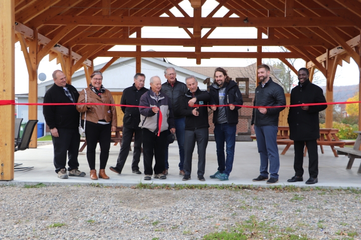 Communiqué de presse - Inauguration du Pavillon 100e Anniversaire de Témiscaming Un espace convivial au coeur du centre-ville de Témiscaming