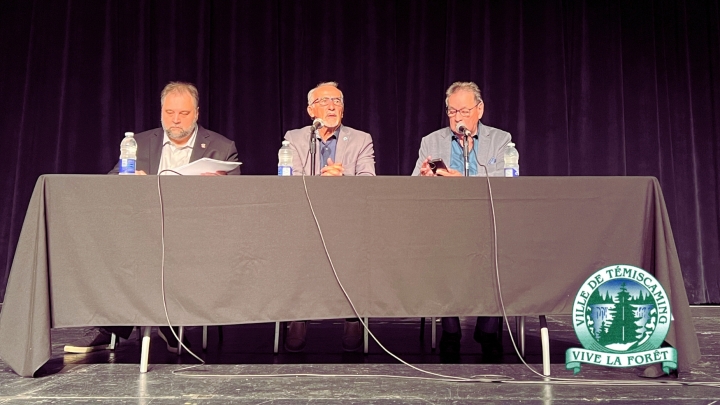 Retour en images sur la rencontre publique |